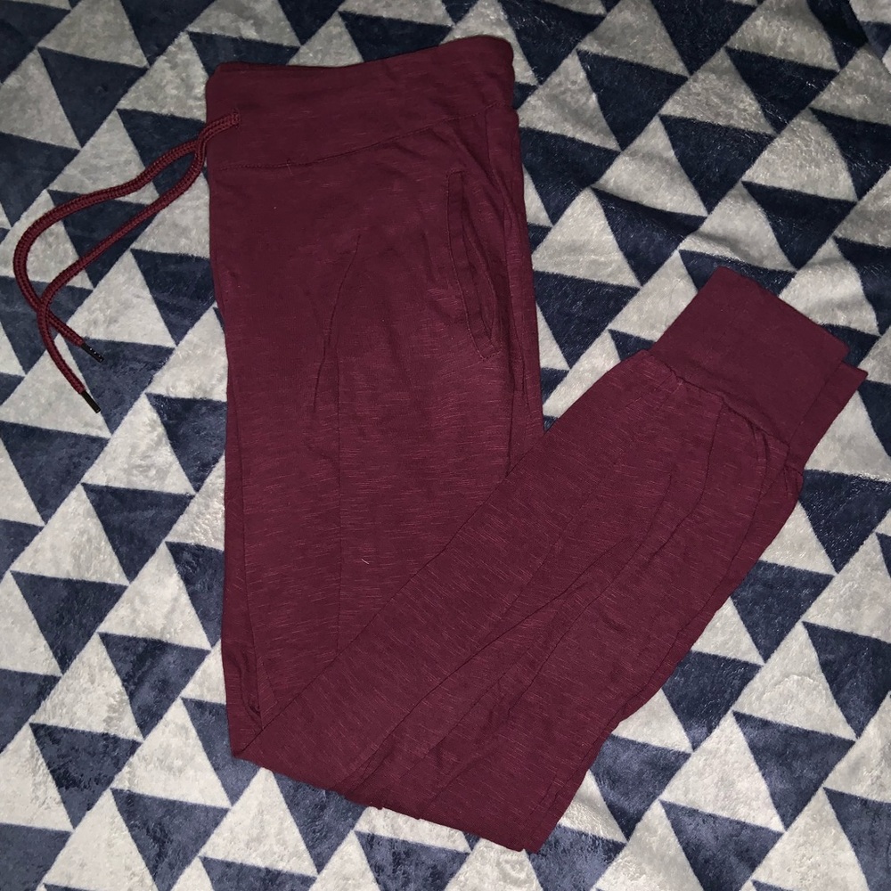 Cotton On | Burgundy Sweats
